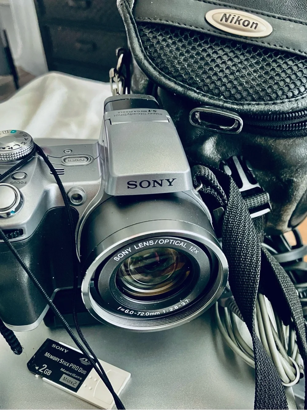 📸 Sony Cyber-shot DSC-H1 Bundle + 2GB Card & Nikon Bag